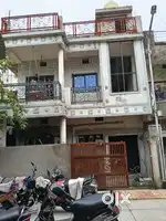 2 Mala Bilding Bechna Hai
