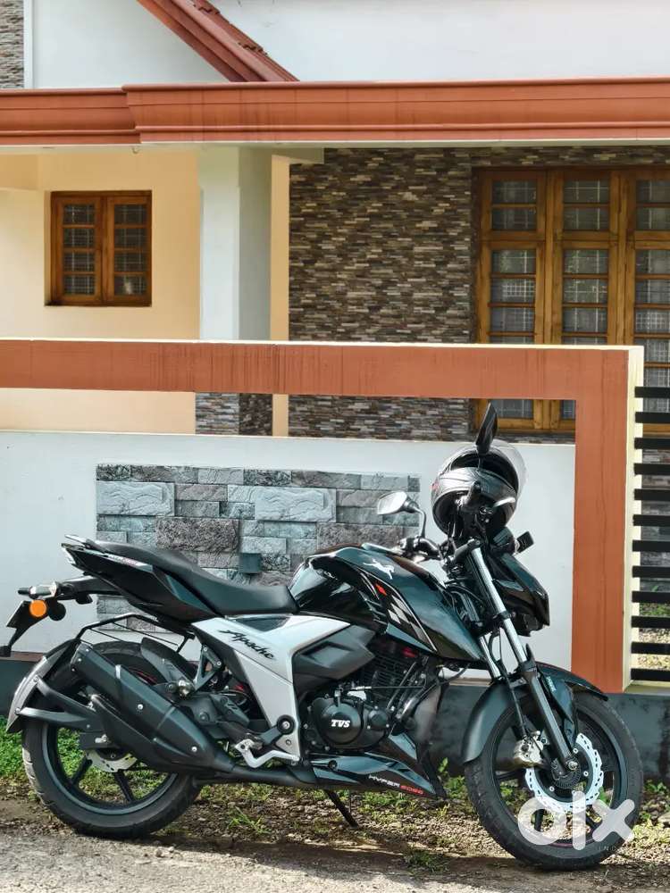 Apache RTR 160 4V