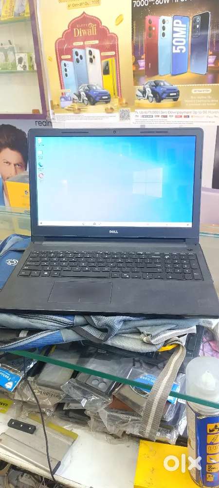 Dell laptop 3552 4gb ram 500gb ssd and hhd 500gb