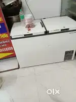 D fridge and shop friedge