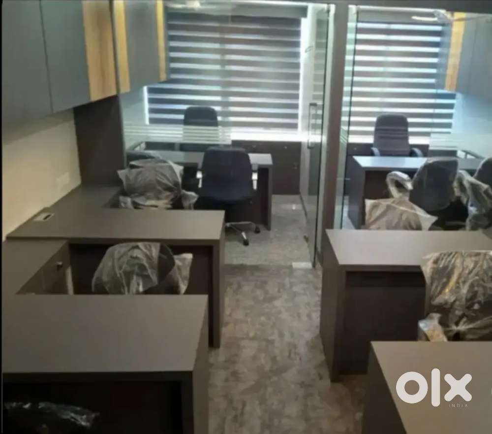 Fully furnished office at janjeerwala