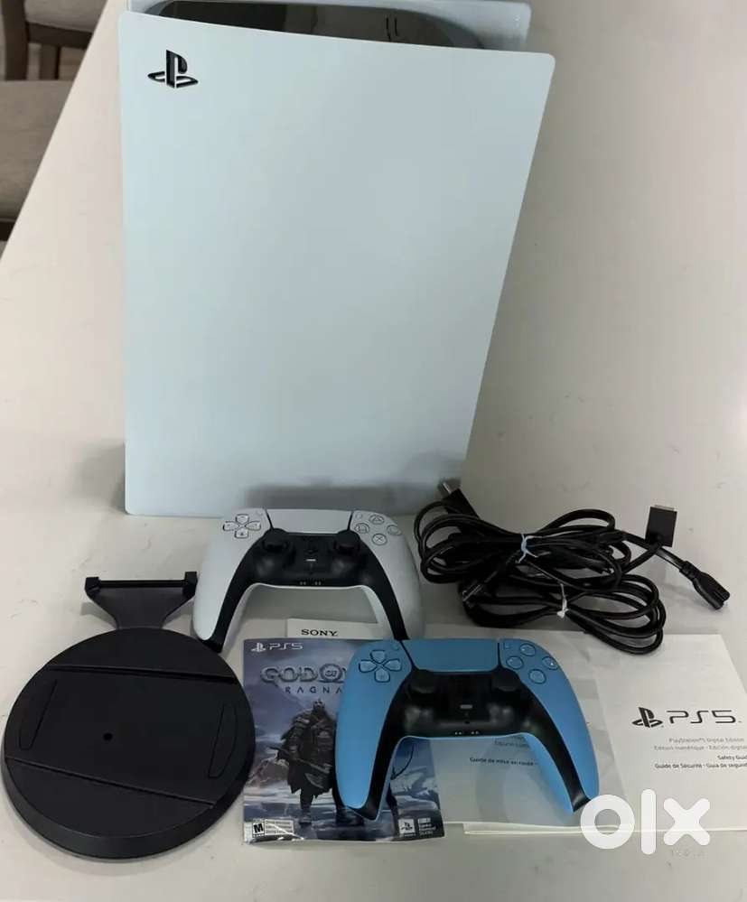 Sony PS5 Playstation 5 Bundle 2 Controllers, No GOW CODE NO BOX