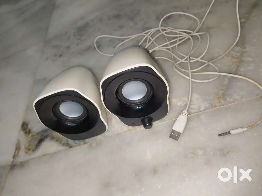 Logitech desktop/laptop speakers usb powered for sale