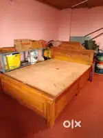 Box bed Dandeli sagvani