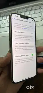 Selling my 7 month old iphone 13 pro max with bill and Box.