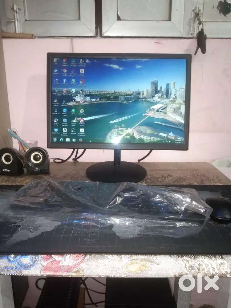 Desktop computer