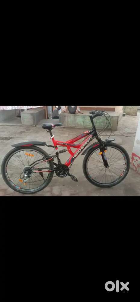 Hero sprint cycle hi.bilkul new condition me with gair hi
