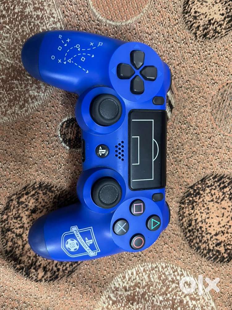 PS4 CONTROLLER