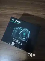 Fujifilm FinePix S4800 ( 30x optical zoom) @ 13000/-