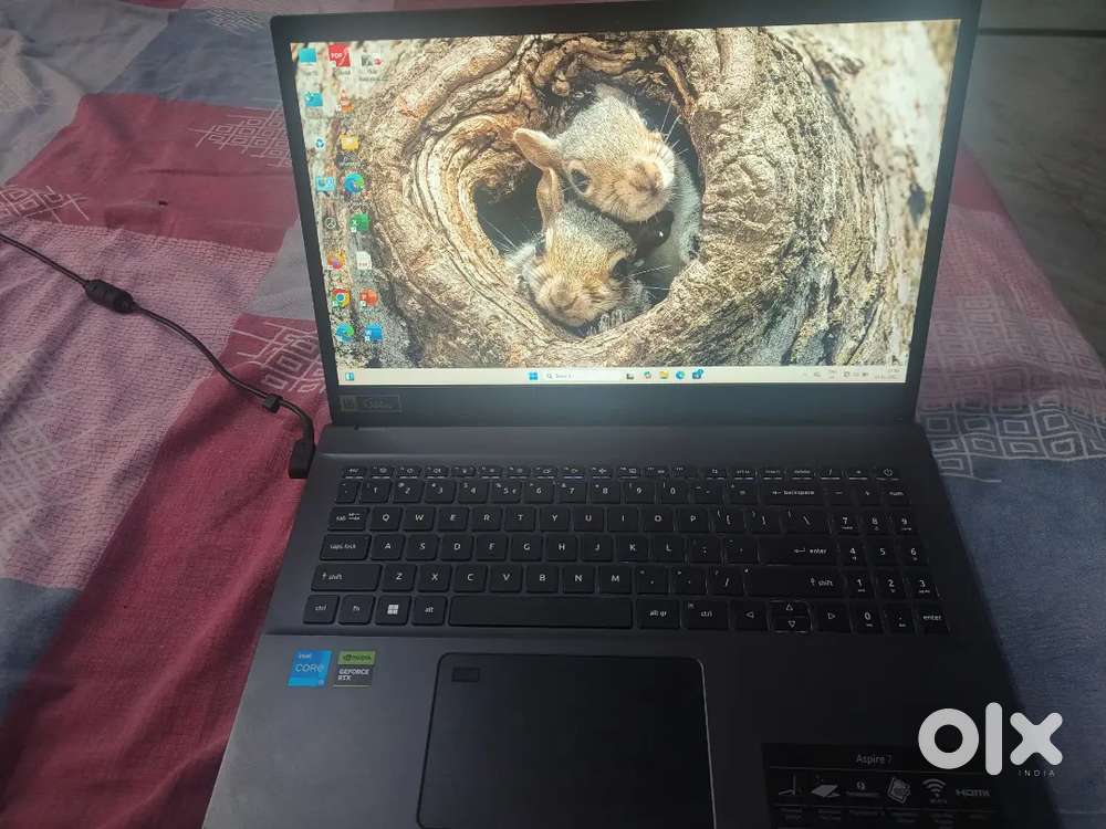 Acer aspire 7 core i5 12 gen 512gb ssd