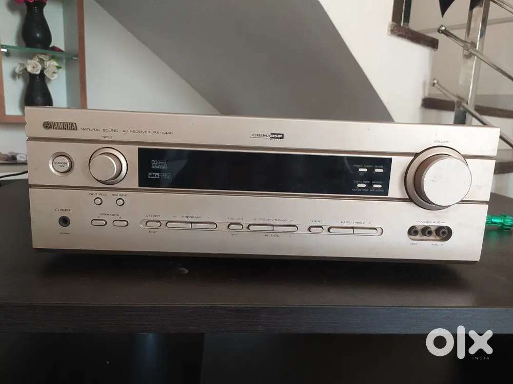 Yamaha av receiver modal rxv440 6.1chenal