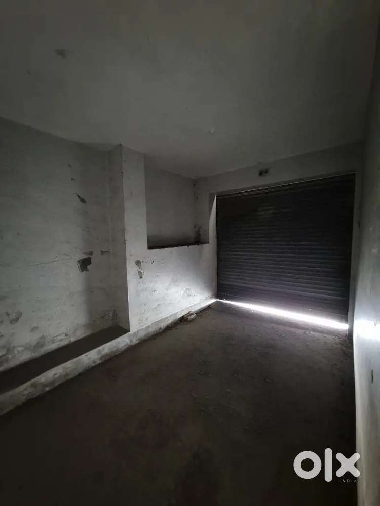 Space available hai godown kliye