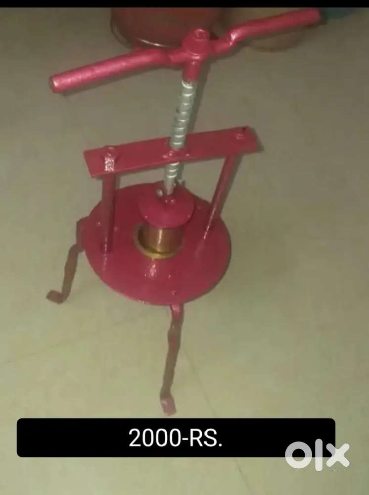 STEEL DRUM. GAS STOVE.COCKNUT CRASSHER IRON BOX.FOR SALE