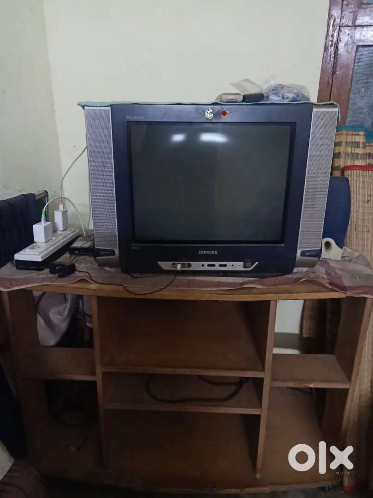 Samsung TV with table