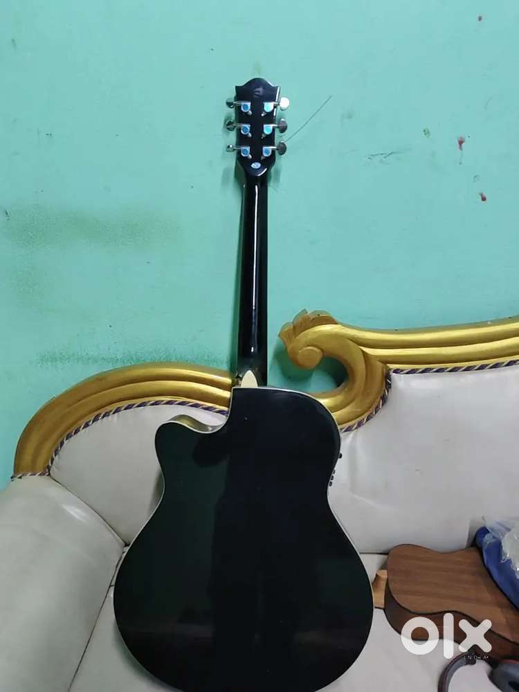 Kadance guitar