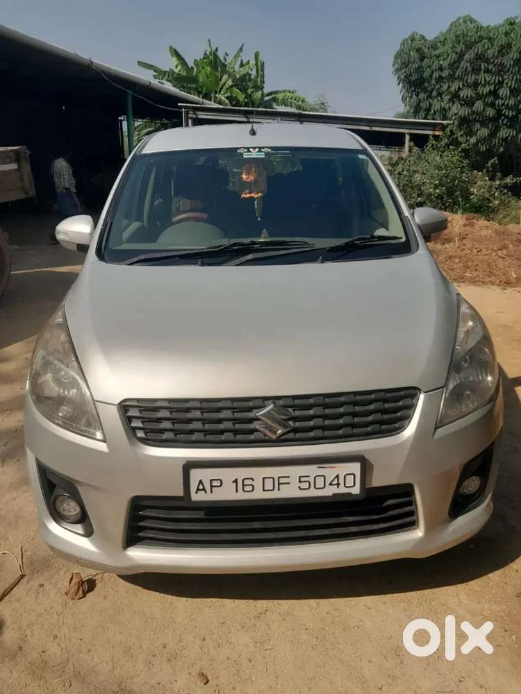 Maruti Suzuki Ertiga 2015 Petrol 141000 Km Driven