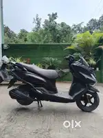 BURGMAN 2023 10 kms driven