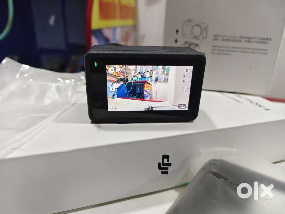 DJI action 4 adventure combo