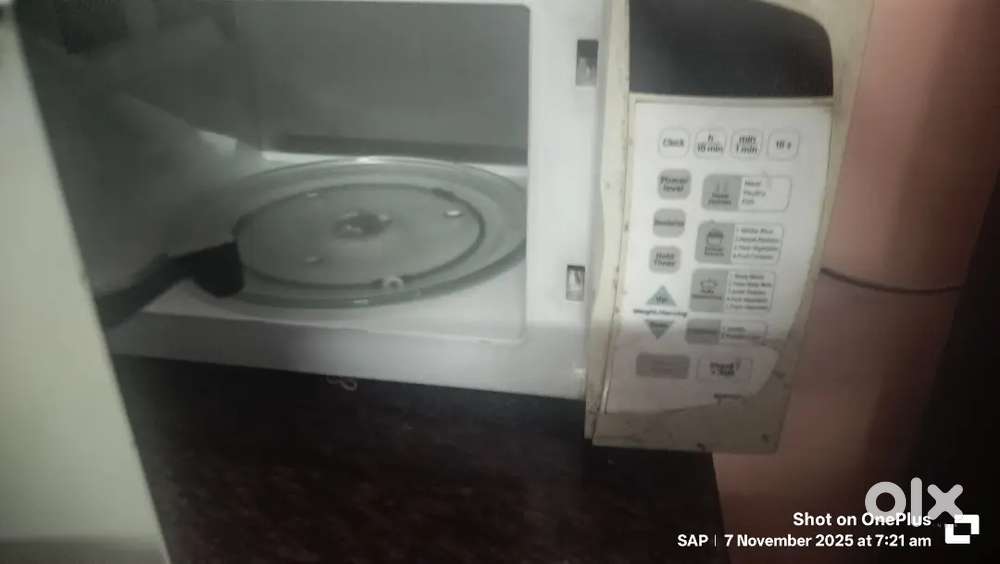Microwave oven