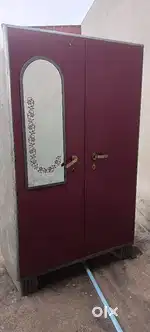 Almirah double door