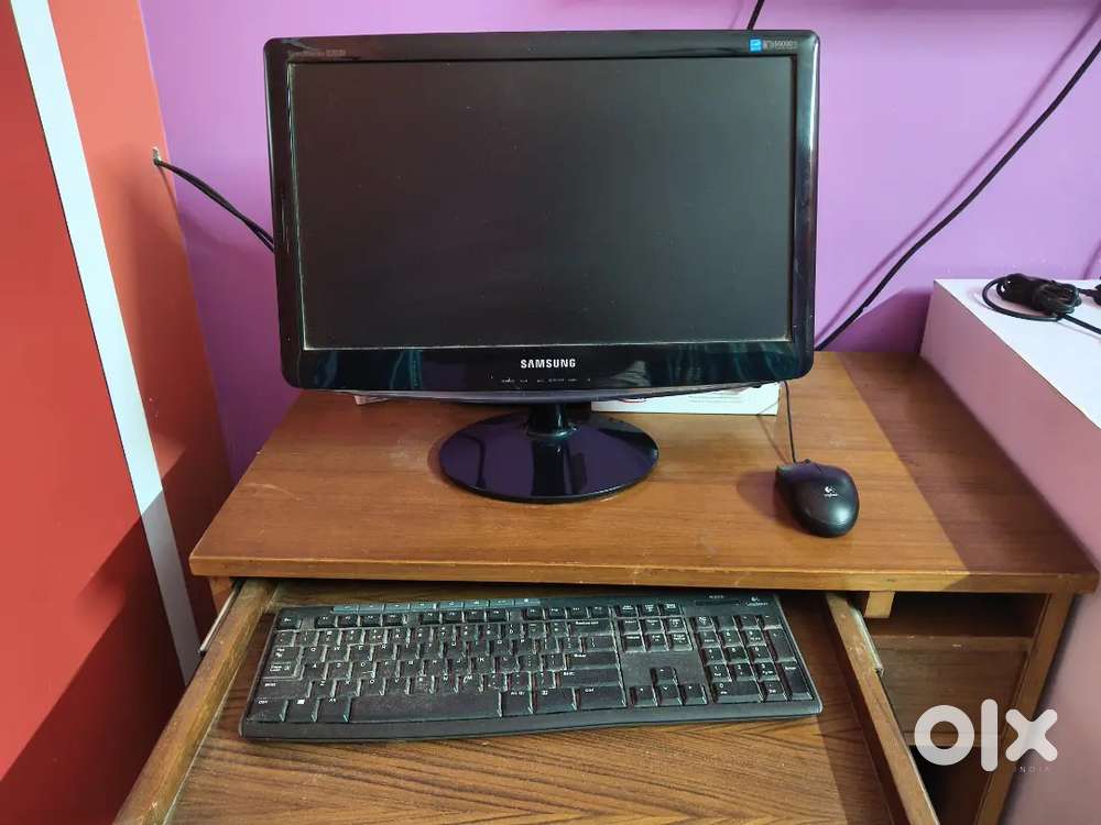 Desktop Computer - 500 gb Hard disk