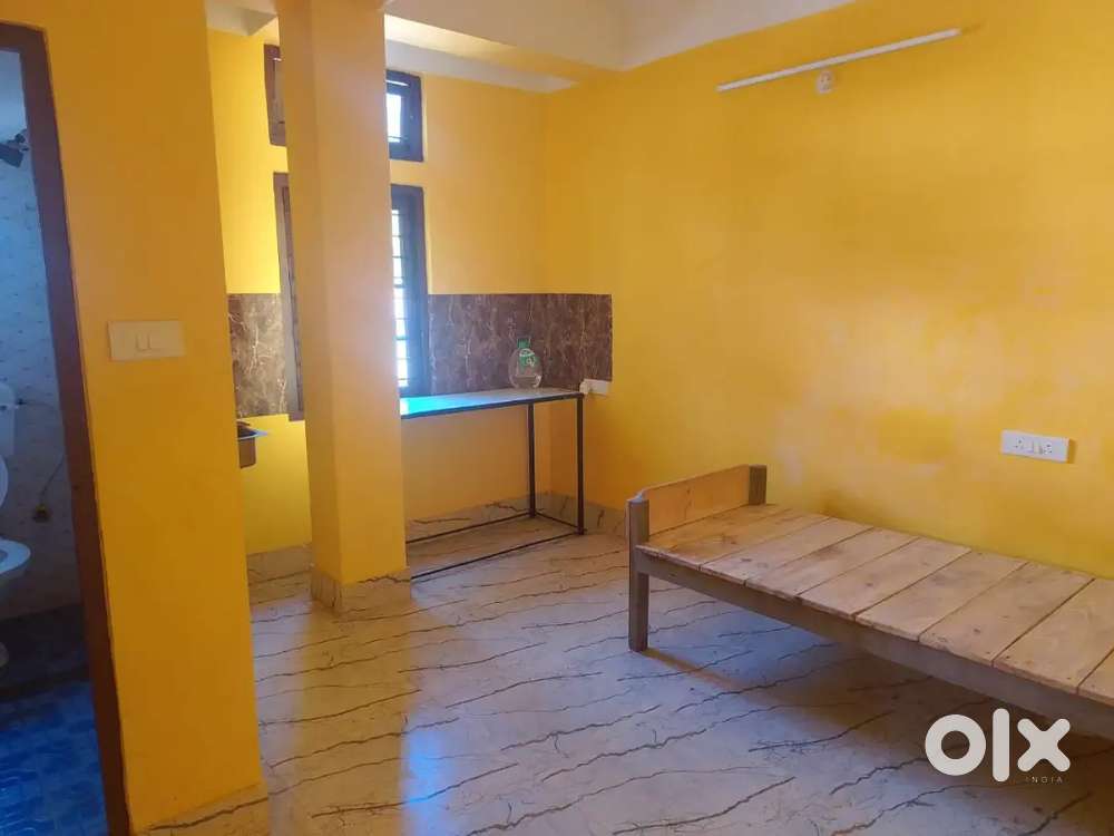 Single room attached bathroom available