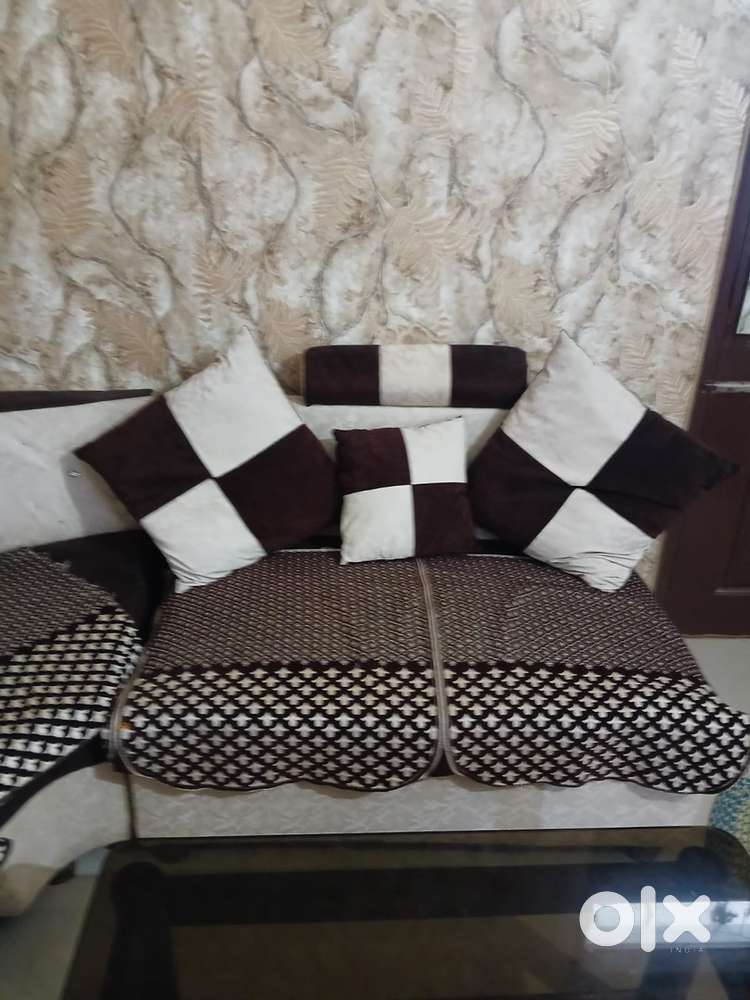 Sofa selling