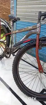 Cycle achi chalti hai फोन Realmi narzo 50A ,model hai