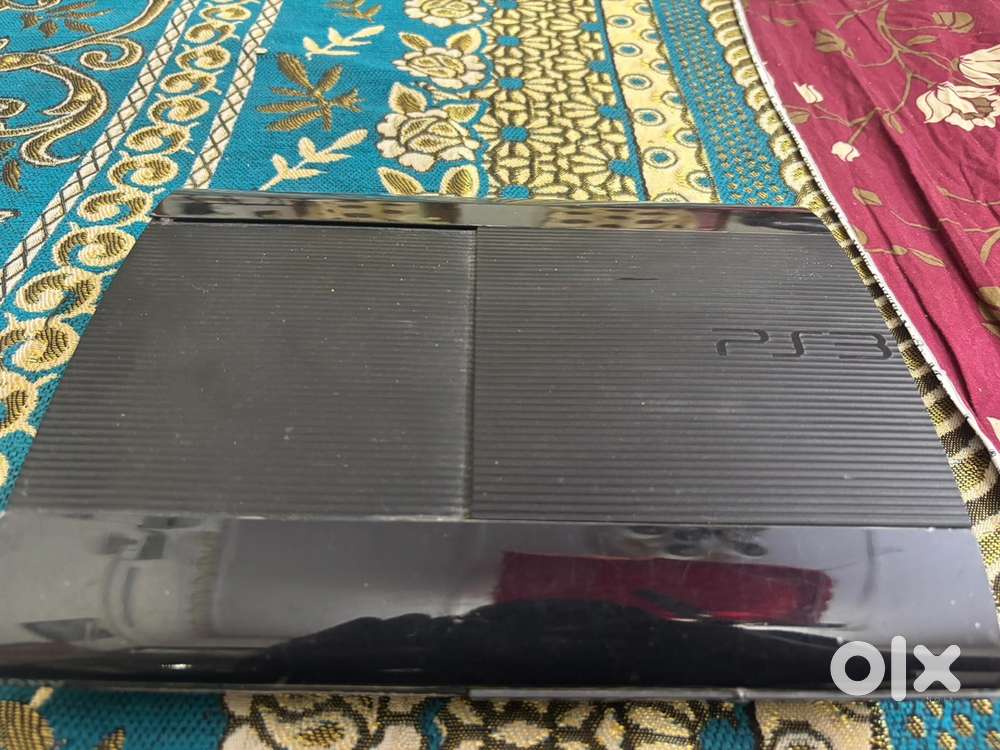 Play station 3 well maintained