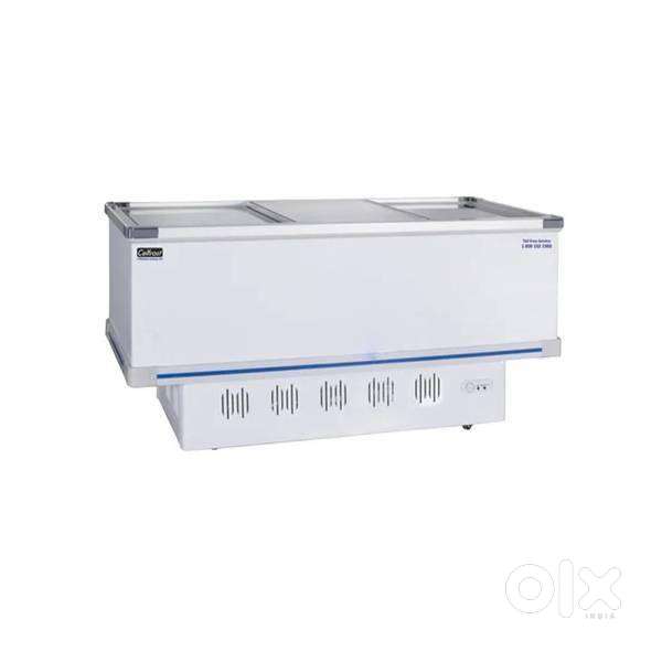 Celfrost IL 550 Sliding Lid Flat Glass Top Island Freezer