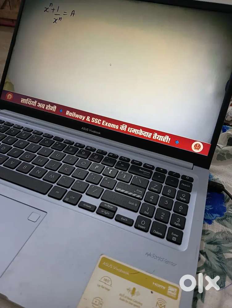 Asus vivobook 180 degree i3 intel core