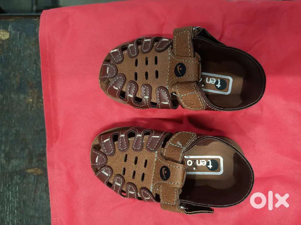 baby shoe worth 250₹