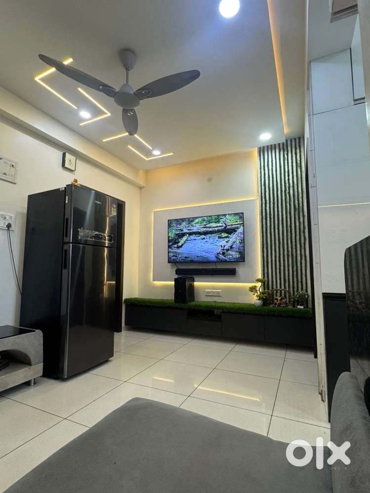 2BHK Fully Furnished Flat With Personal Terrace