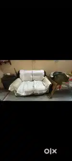 7 seater sofa 2+2+3 seating capacity in good condition for sale