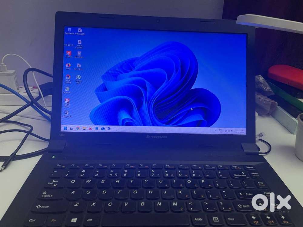 Lenovo Ideapad B490  Core i3  8GB RAM  224GB SSD  Fully Working Co