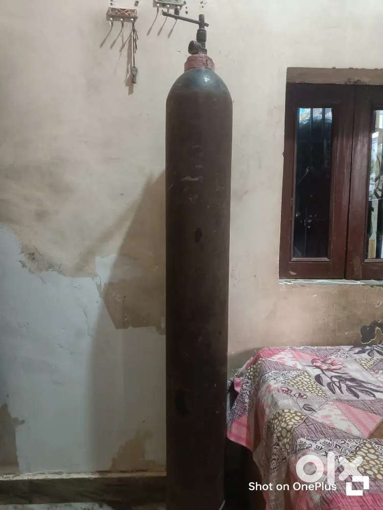 ऑक्सीजन सिलेंडर