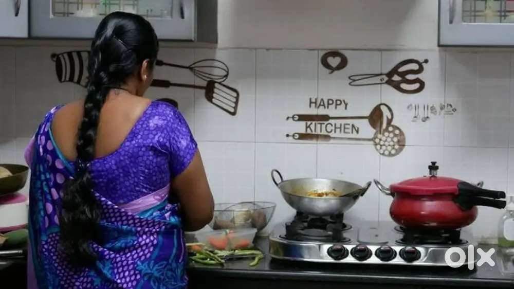 Cooks job required/ ಕೆಲಸ ಬೇಕಾಗಿದೆ