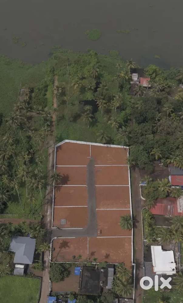 Primium Water frontage plot in  kochi