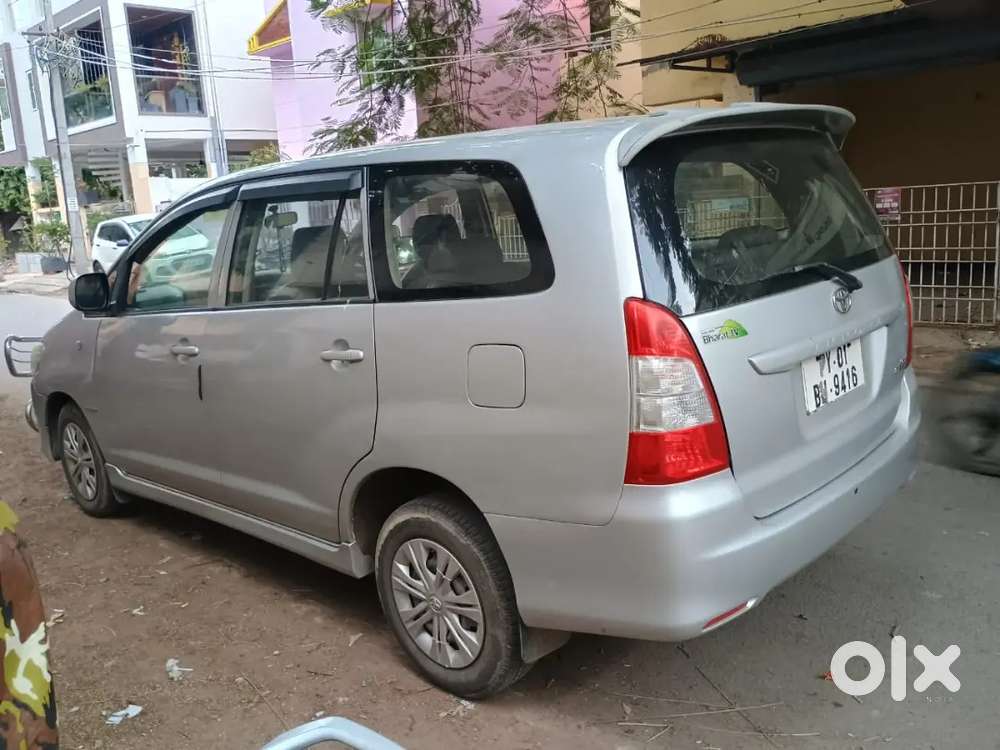 Toyota Innova 2013