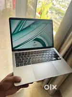 Apple MacBook M1