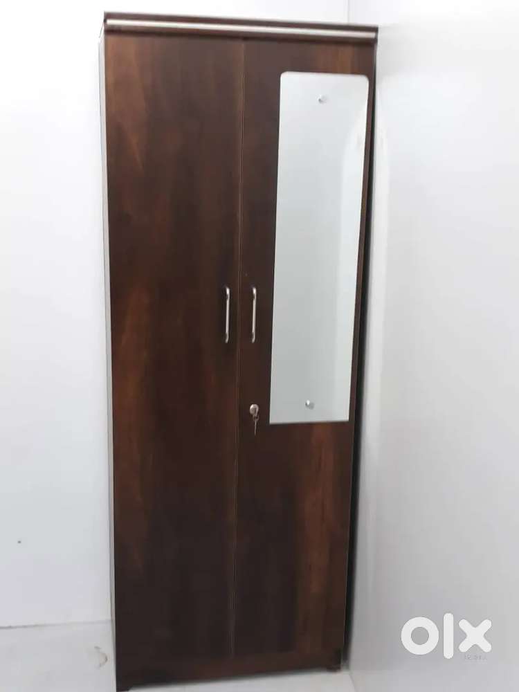 factory sell brand new 2 door cupboard..