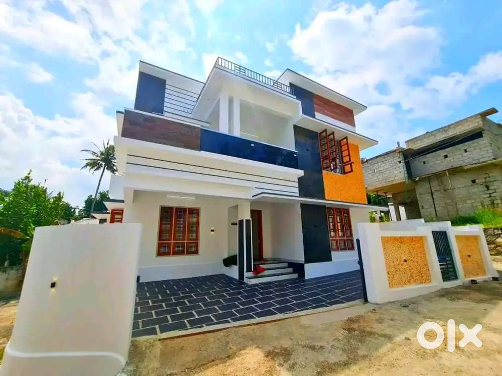 5.25 cent new house at  karyavattam Greenfield stedium