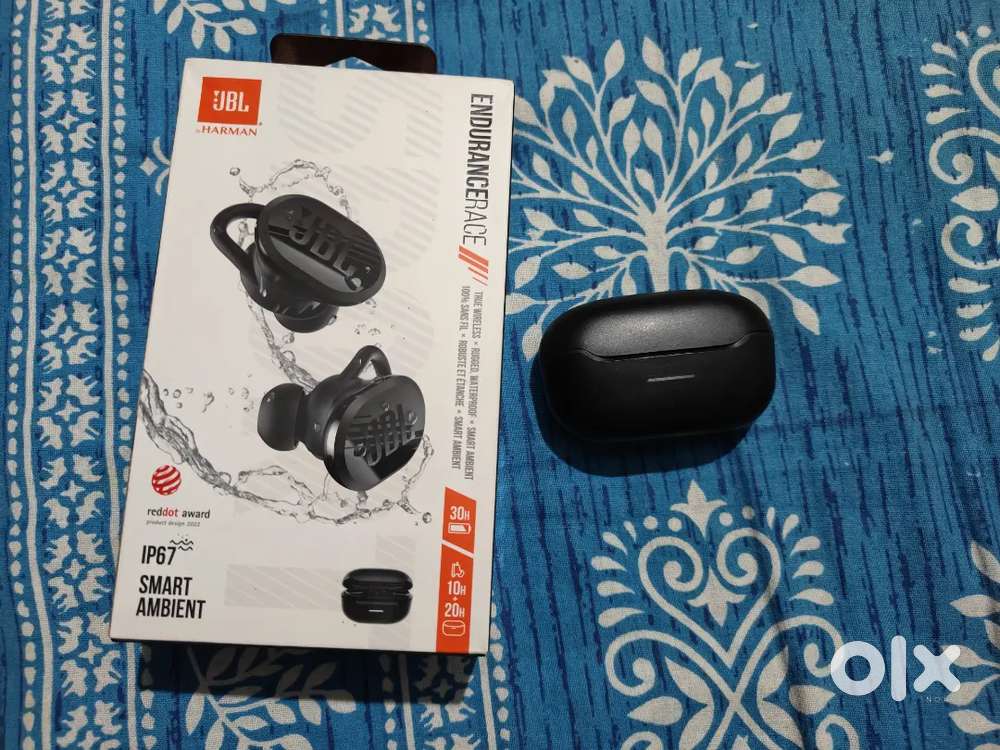 JBL EARBUDS endurance race