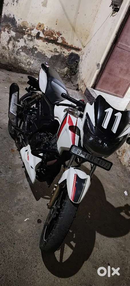 Agent(Dealar )Door rhe