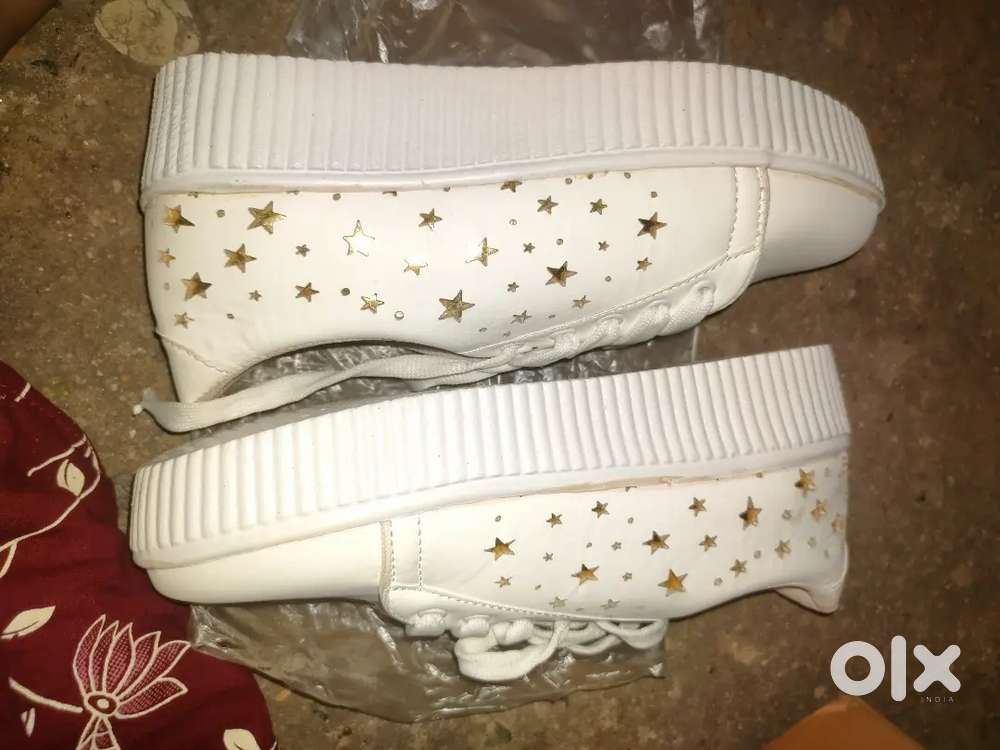 Urgent sell non used shoes good condition