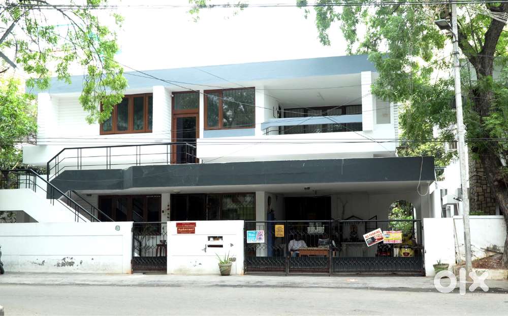 HOUSE FOR RENT