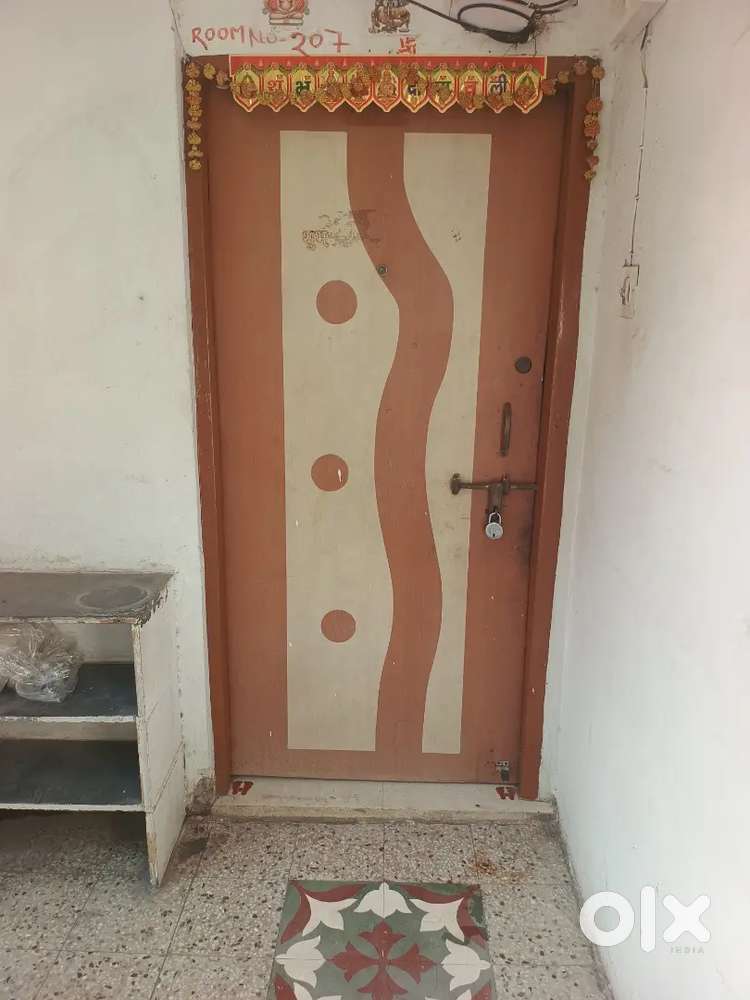 2BHK Falte For Sale Near Bhandara Rode urgent Sell