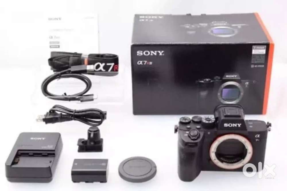 Used item Sony A7R IV A7R4 ILCE-7RM4 Mirrorless Camera.