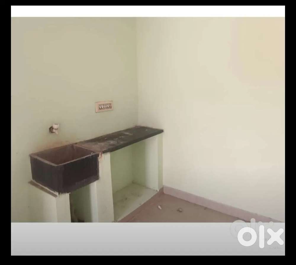 1 Rk single room Shareing, aattach bathroom and kitchen .