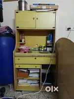 Computer table